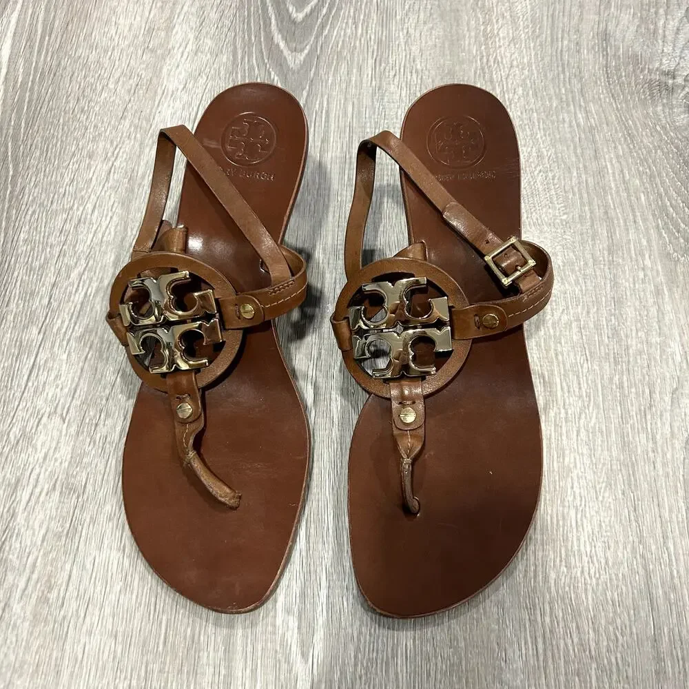 Tory Burch Holly Gold Logo Brown Kitten Heels Size 10
